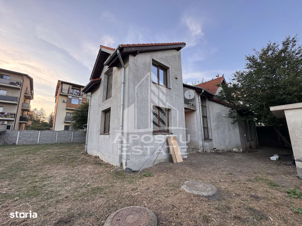 Casa la gri cu potential multiplu: birouri, cabinete, servicii | Giroc - Imagine principală: 4/10