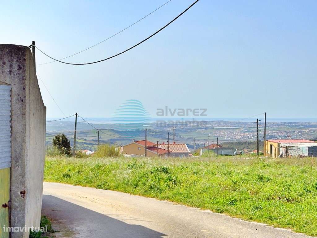 Terreno urbano com a melhor vista sobre a cidade de Torres Vedras-9