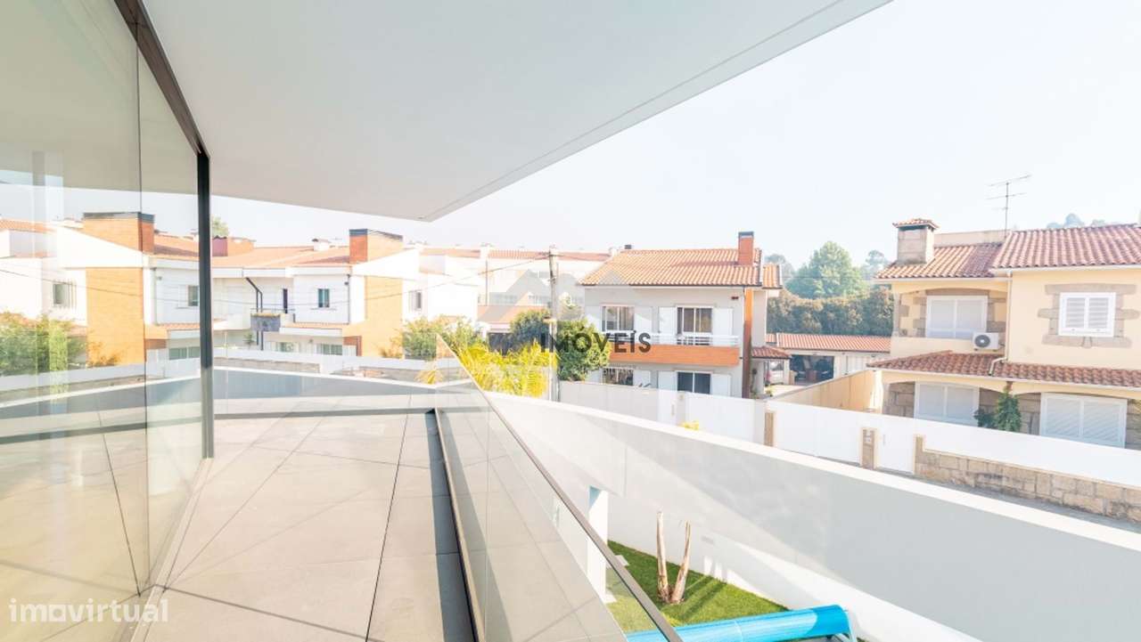 Moradia | T4 | Piscina | Maia-56