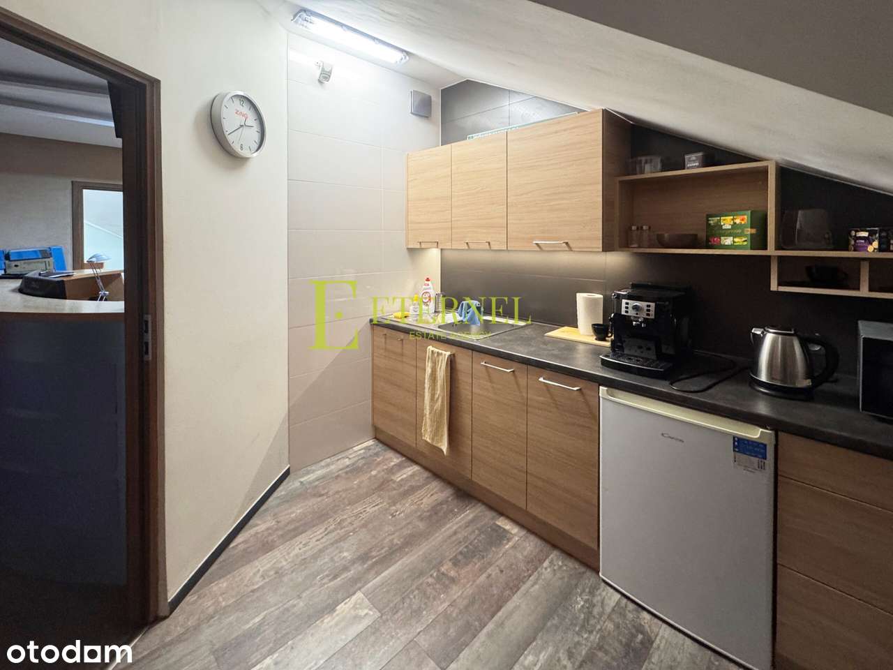 Doskonała inwestycja! Duży lokal biurowy ze strychem – Krowodrza-12