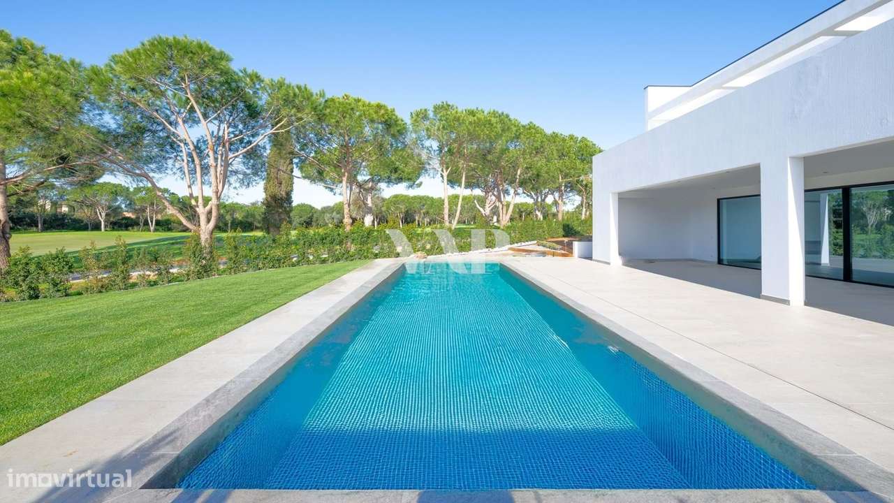 Moradias 4 Quartos De Luxo Com Piscina Privativa Em Condominio Privado