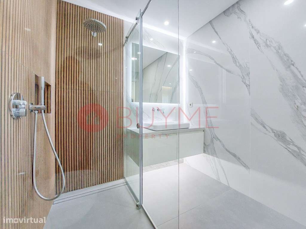 Apartamento T2 Luminoso com Vista Mar em Quarteira-18