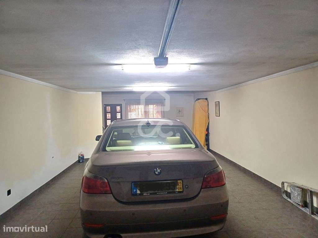 Moradia Bi-familiar T5+T2 em Palmeira, Santo Tirso-53