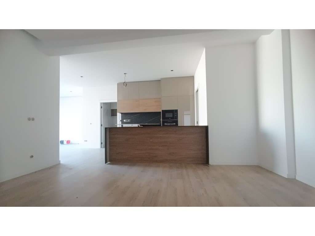 Magnifico Apartamento T0+1 - Monte Abraão - Queluz - Remodelado-8