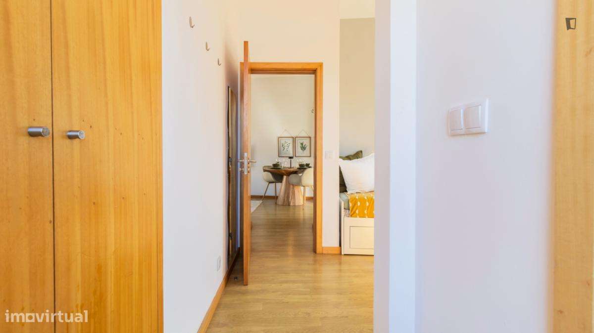 Apartamento com 2 quartos - localizado em Ramalde Porto - Grande imagem: 2/6