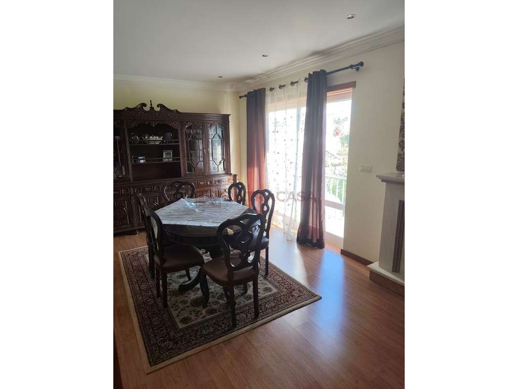 Vende-se Moradia V4 renovada com terraço, churrasqueira e horta a 5...-15