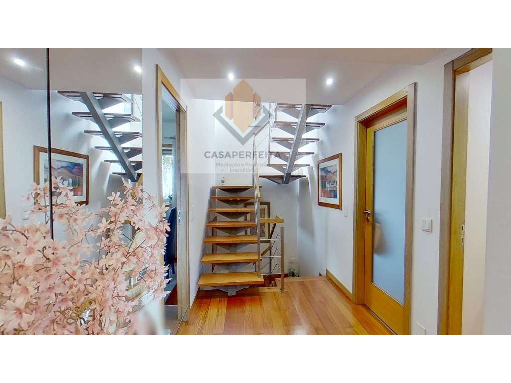 Moradia T3 + Escritório com Espaço Exterior - Mafamude - Junto a Sa...-8
