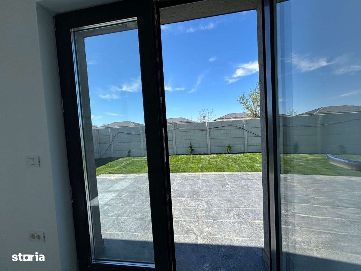 Casă singulară cu 4 camere și curte liberă de 380 mp, Bragadiru - Imagine principală: 4/17