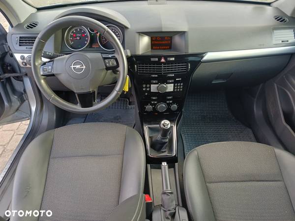 Opel Astra III 1.6 Cosmo - 11