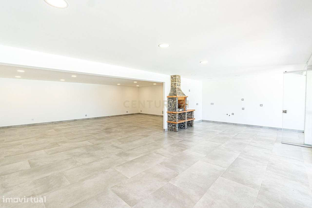 Moradia T6 de Luxo - 924 m² - Piscina -  São Pedro da Cadeira - Nova-50