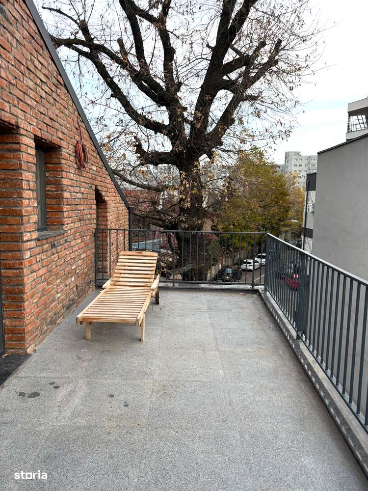 Casa moderna, 2025, cu terase generoase si arhitectura premium-9