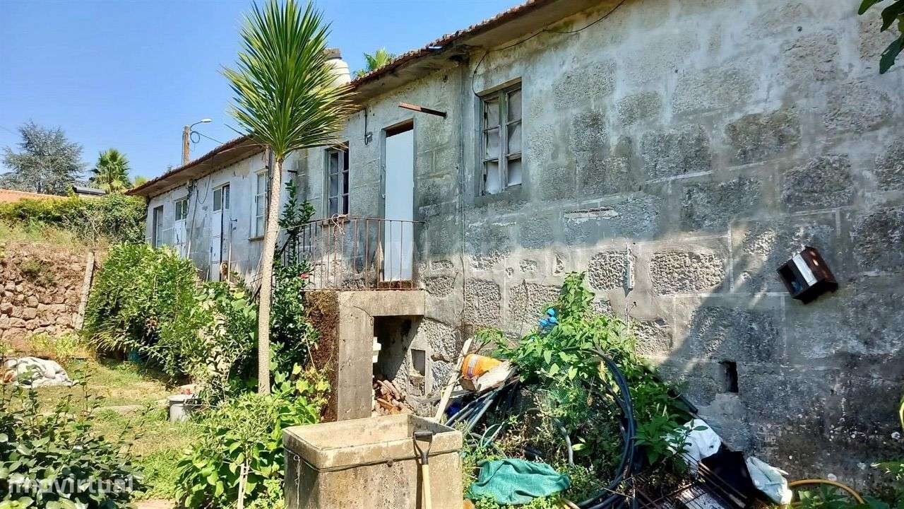 Quinta para restauro em Parada de Todeia - Paredes - Grande imagem: 4/7