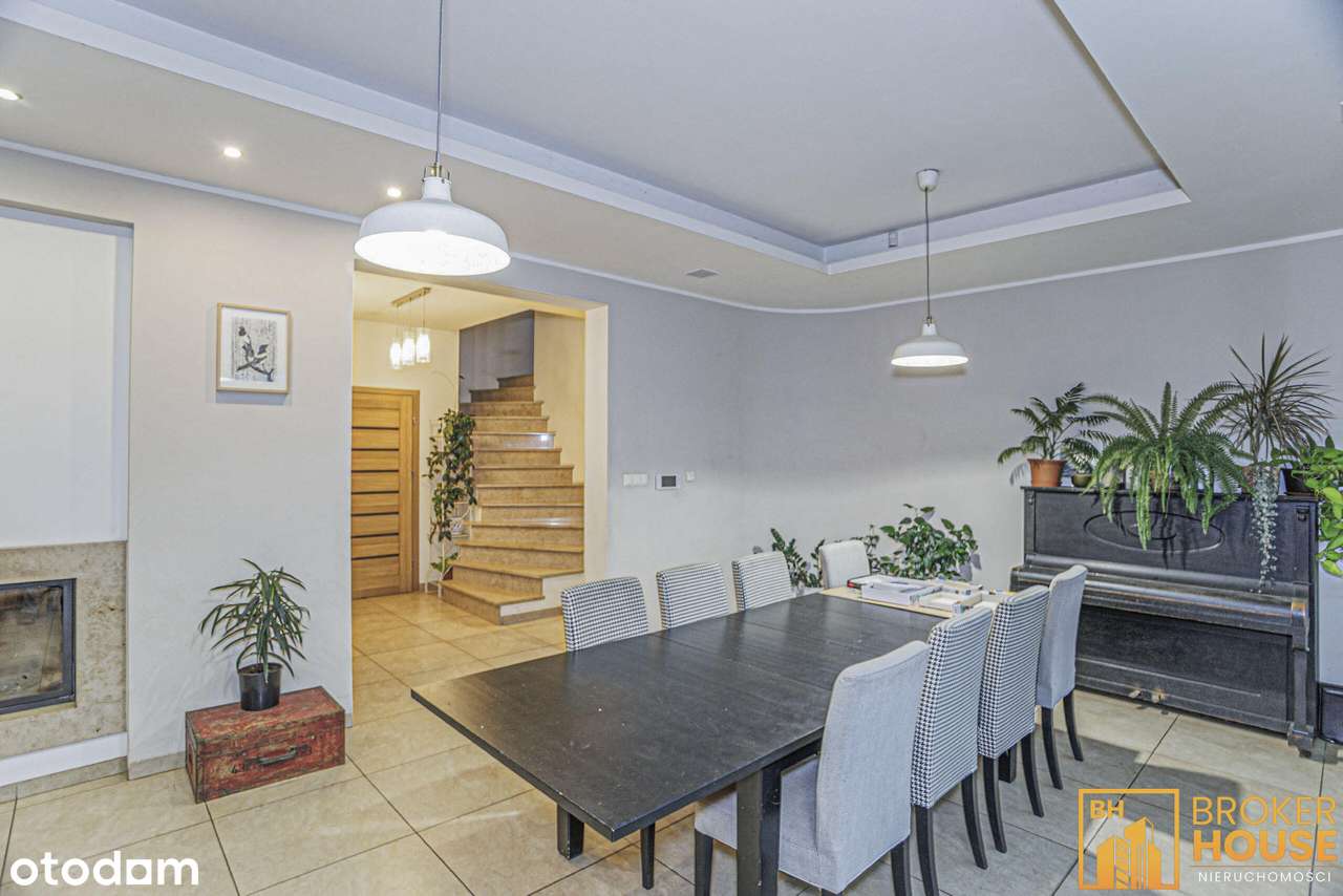 Wyjątkowy dom na dużej działce- Ciepielowice-5