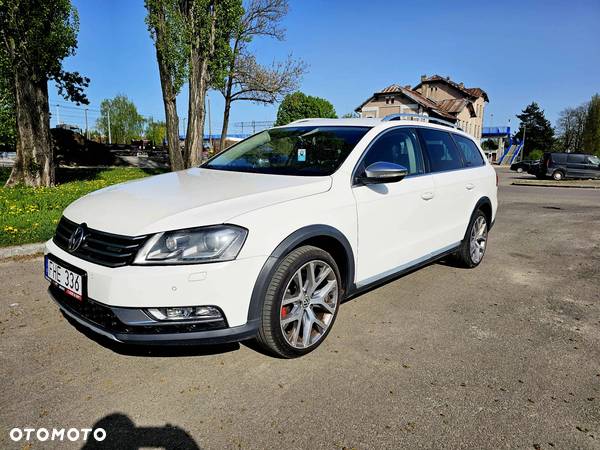 Volkswagen Passat Alltrack 2.0 TDI 4Motion DSG BlueMotion Tec - 1