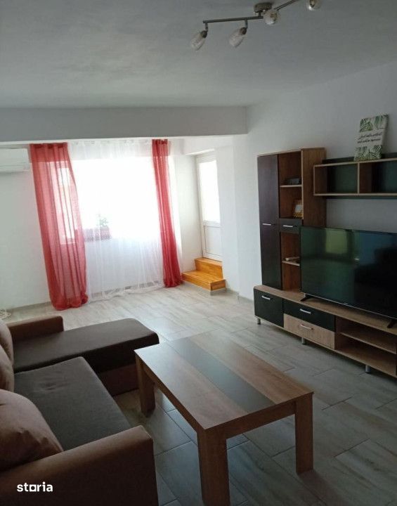 Apartament 3 camere + terasa zona Capitol Termen lung