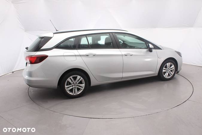 Opel Astra - 36