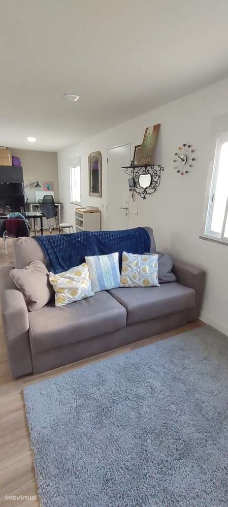 4 casas com tipologias T1, em terreno de  692m2,  à Marina do Freixo-48