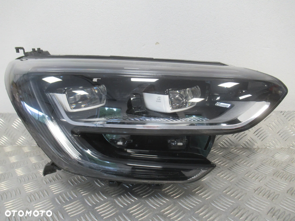 LAMPA PRZEDNIA PRZÓD PRAWA RENUALT MEGANE 4 IV RS FULL LED 260104596R - 2