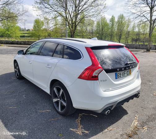 Volvo V60 2.4 D6 R-Design AWD Phev - 9