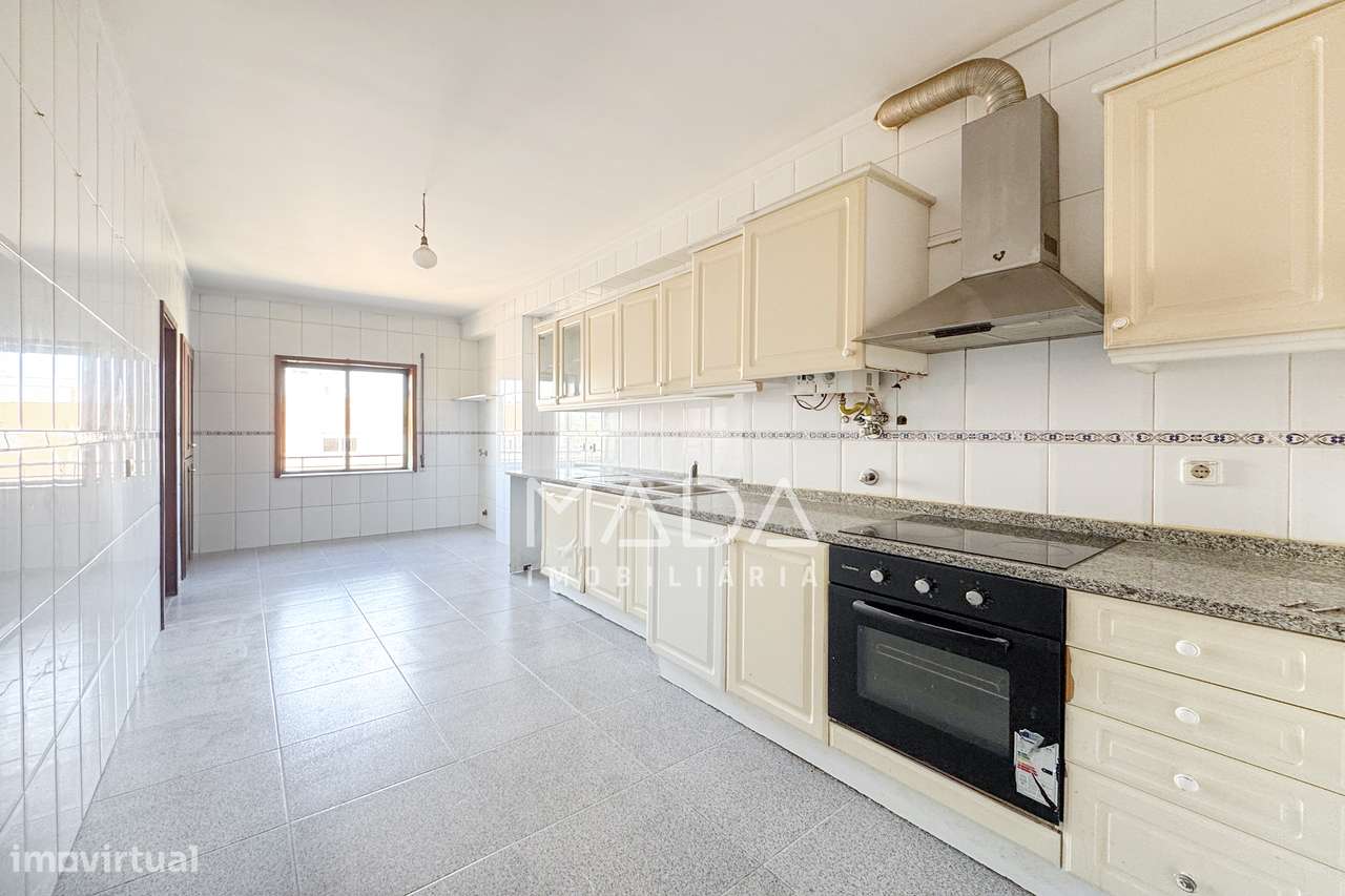 Apartamento T3 c/garagem fechada na zona da MAKRO em S. Victor, Braga-7