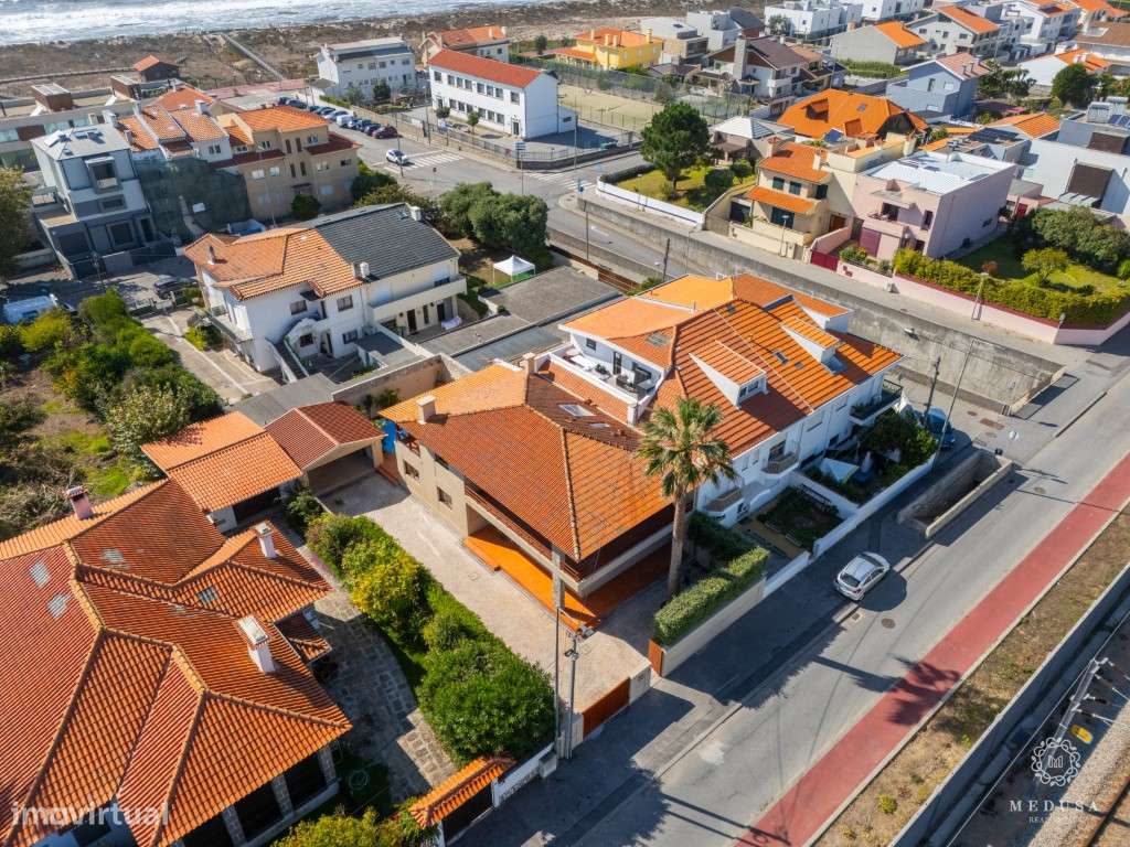 Moradia T5 com piscina | Praia da Aguda, Vila Nova de Gaia - Grande imagem: 4/37
