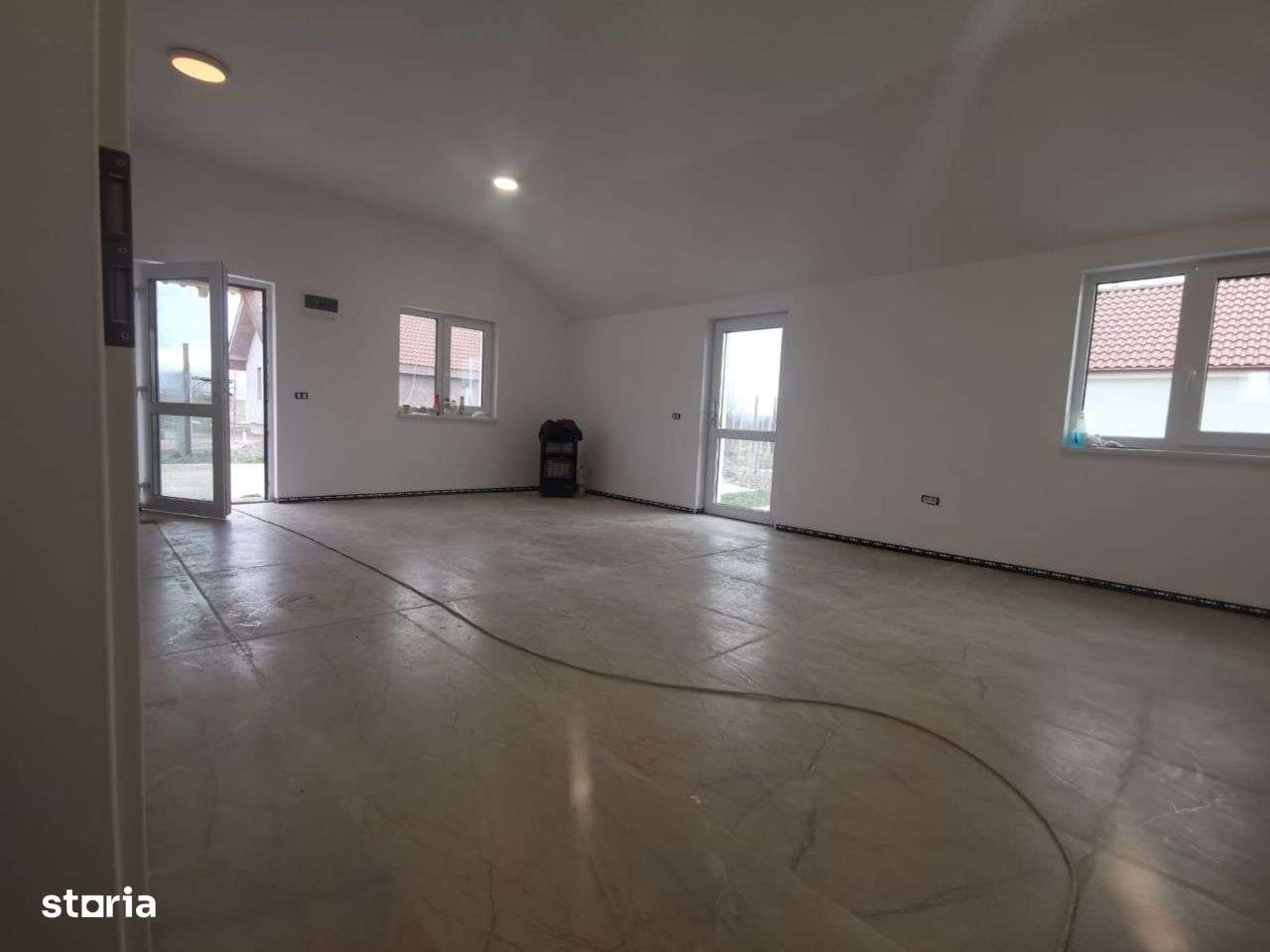 Casa cu 3 camere in Prejmer-6