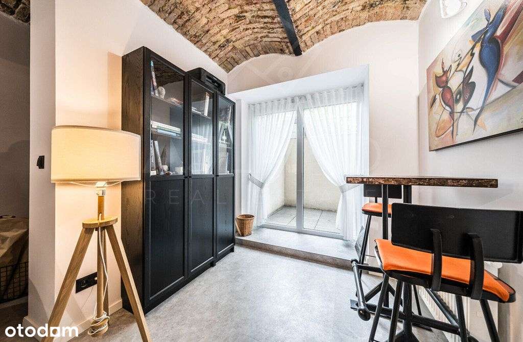 Lokal po remoncie w zrewitalizowanej kamienicy!-4