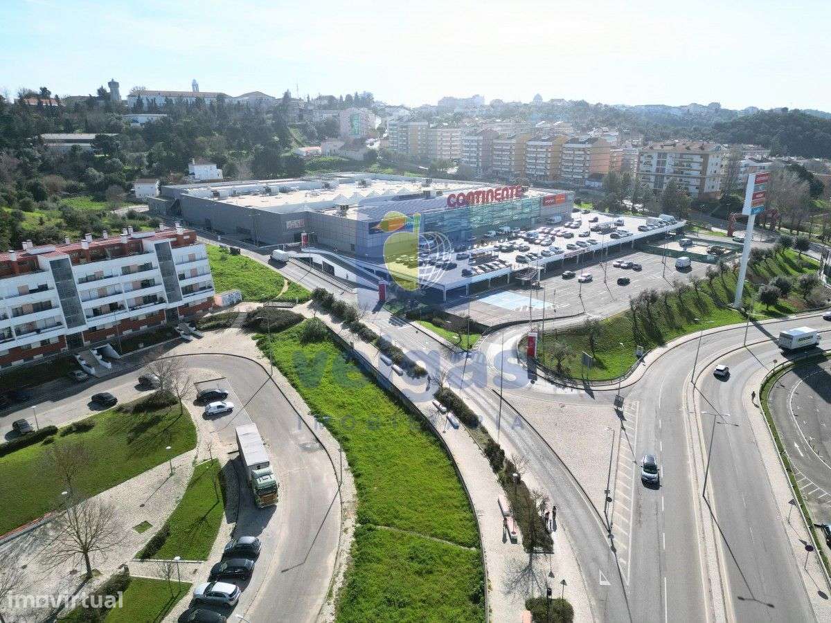 Lote para edífico com 5 pisos e 2 caves em Santarém com vista urbana-8