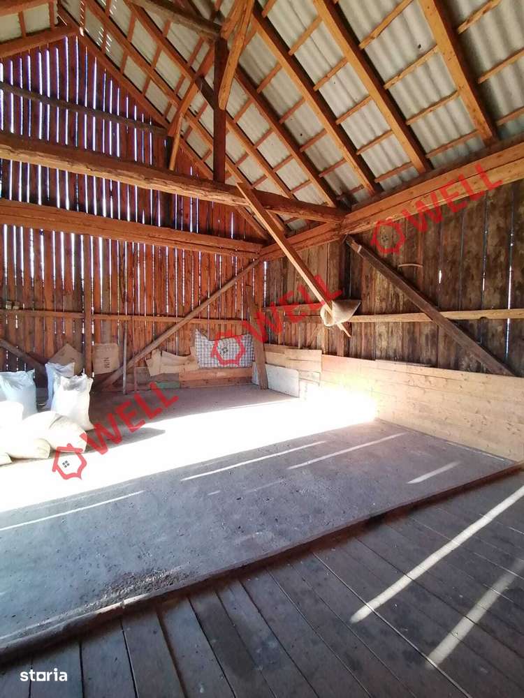 Casă familială de vânzare în Poian! - Imagine principală: 3/19