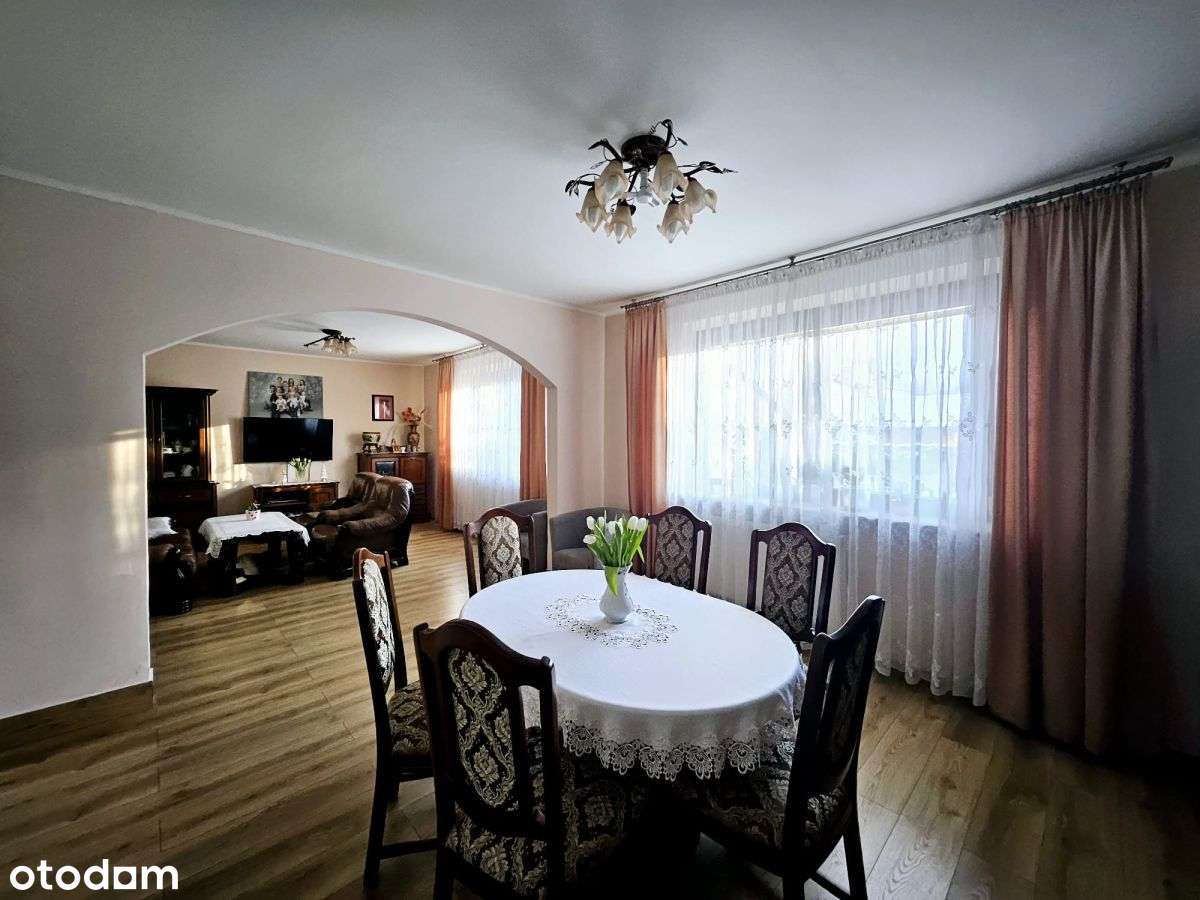 Przytulny dom w Aleksandrowie z fotowoltaiką.-3