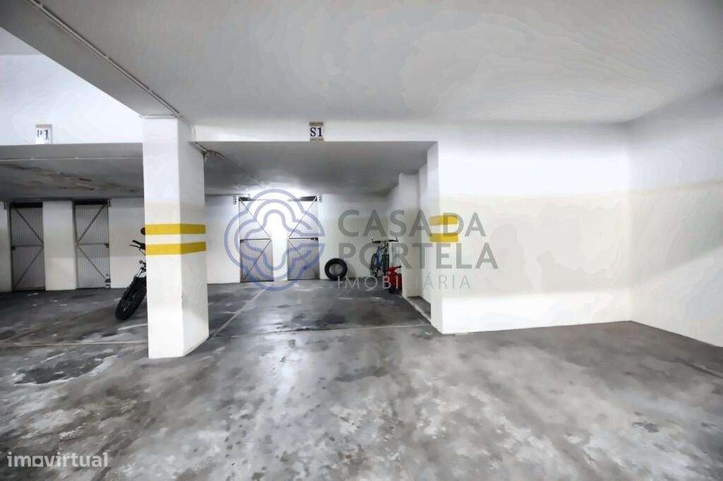 Apartamento T2 com Lugar de Garagem | Folgosa – Maia-17