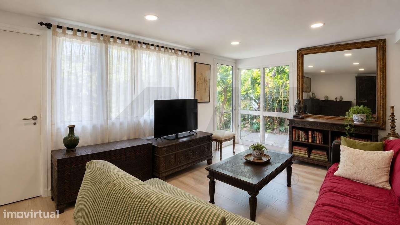 Apartamento T2 com espaço adicional independente | Almada-14