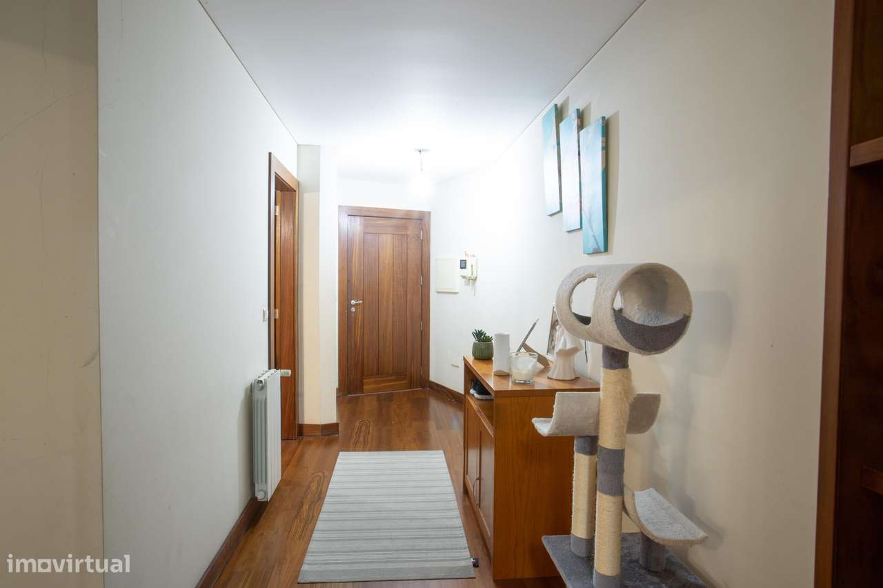 Excelente apartamento T2 em Oliveira do Douro - Grande imagem: 4/25