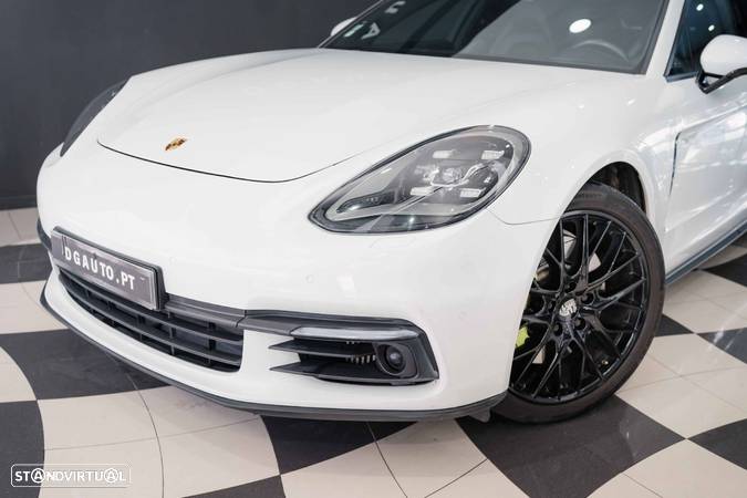 Porsche Panamera - 15