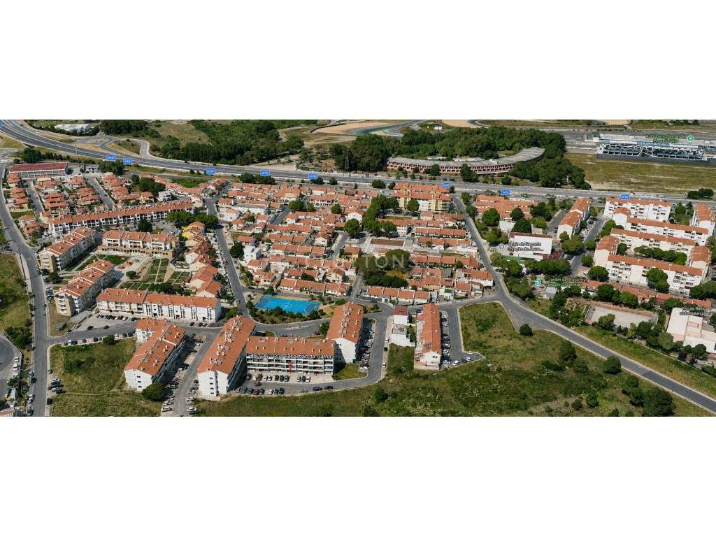 Loja/ Espaço comercial com potencial de transformação em T1 junto a...-13