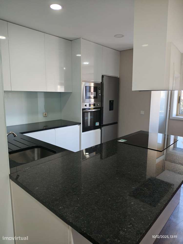 Excepcional Apartamento T3, Garagem 3Carros Canelas - Grande imagem: 3/19