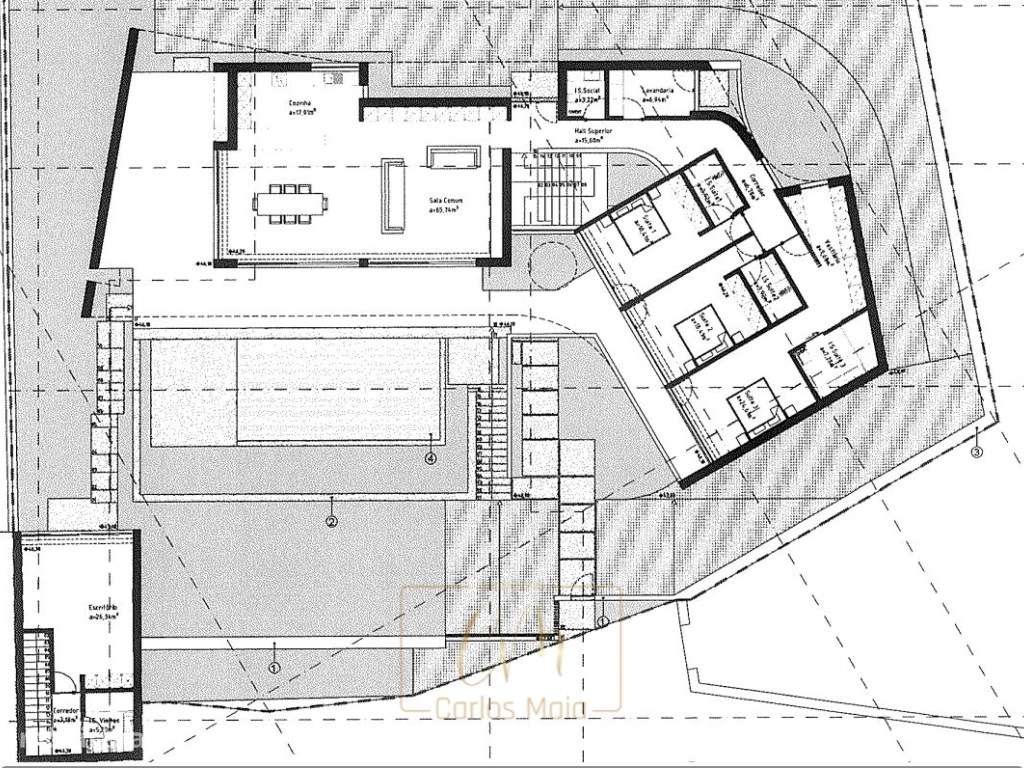 Moradia isolada T4, com garagem para 8 carros (em construção)-23