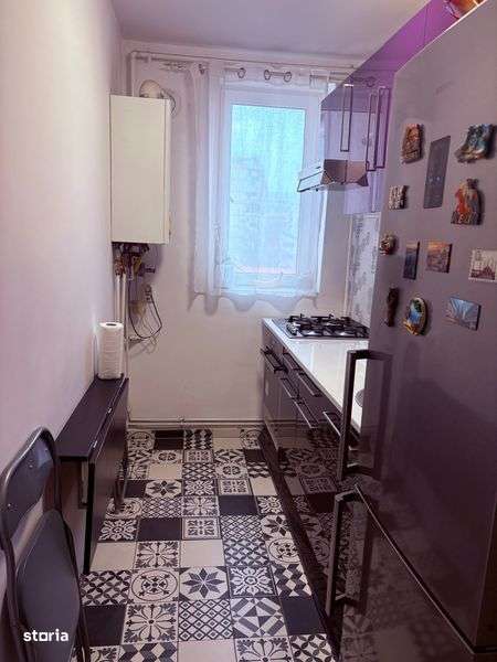 Vand apartament 2 camere, calea rahovei , bloc cu Mega Image la parter - Imagine principală: 4/8