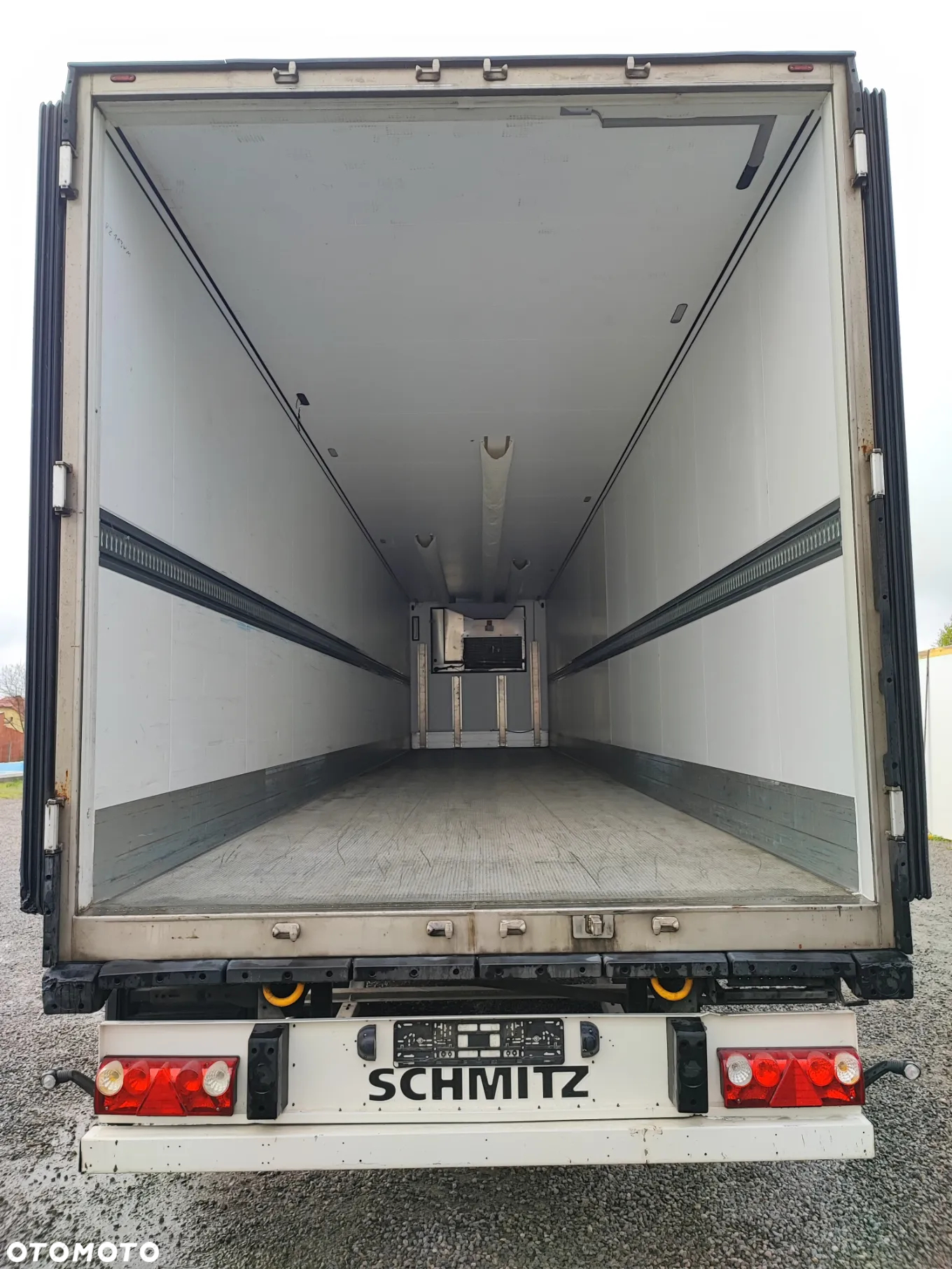 Schmitz Cargobull SKO 24 SLXi300 - 8