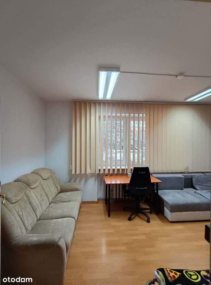 Gotowy do zamieszkania-dom 300 m2 z 2 niezależnymi mieszkaniami (2KW).-7