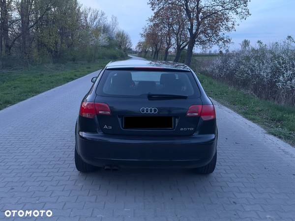 Audi A3 2.0 TDI Ambiente - 4