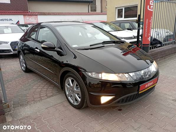 Honda Civic 1.8 Comfort - 3