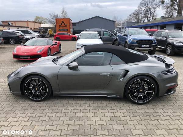 Porsche 911 Carrera Turbo S Cabrio - 8