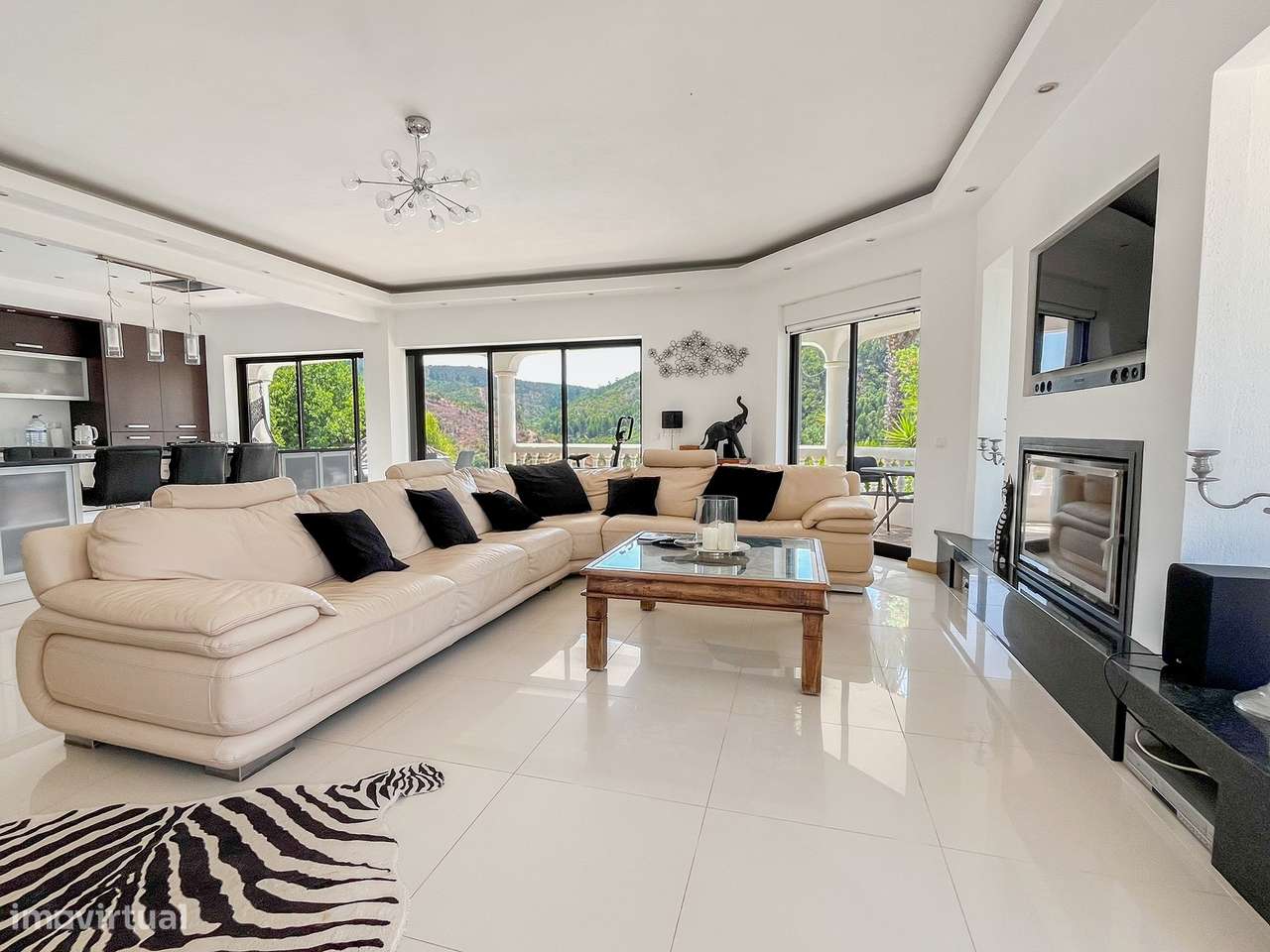 MORADIA  COM PISCINA, RUINA  E LAGO NATURAL PRÓXIMA DE LAGOS - BARRAGE - Grande imagem: 4/60