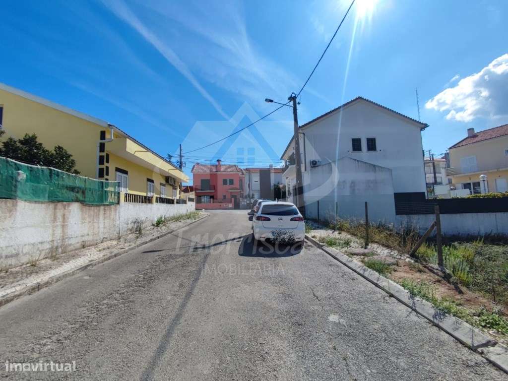 Terreno urbano no Bairro do Serro Picão, São João da Talha-16