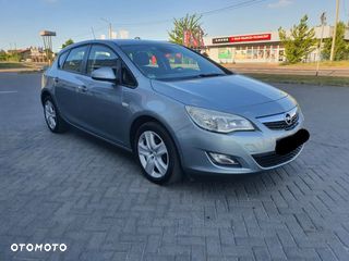 Opel Astra 1.4 Turbo Color Edition