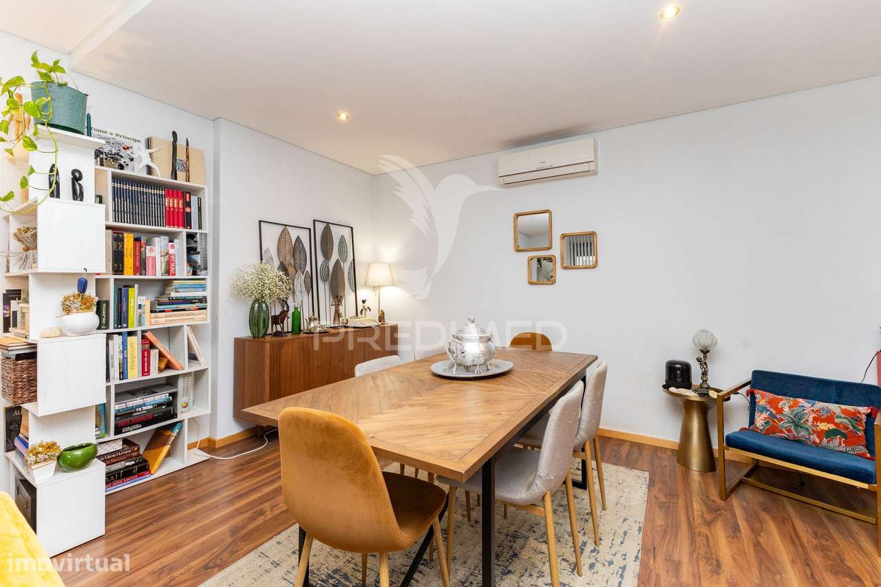 T2 com Terraço e Jardim | Próximo da Linha Rubi | Candal – Vila Nov... - Grande imagem: 4/30