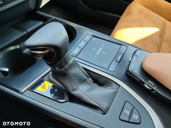 Lexus UX 200 Optimum 2WD - 20
