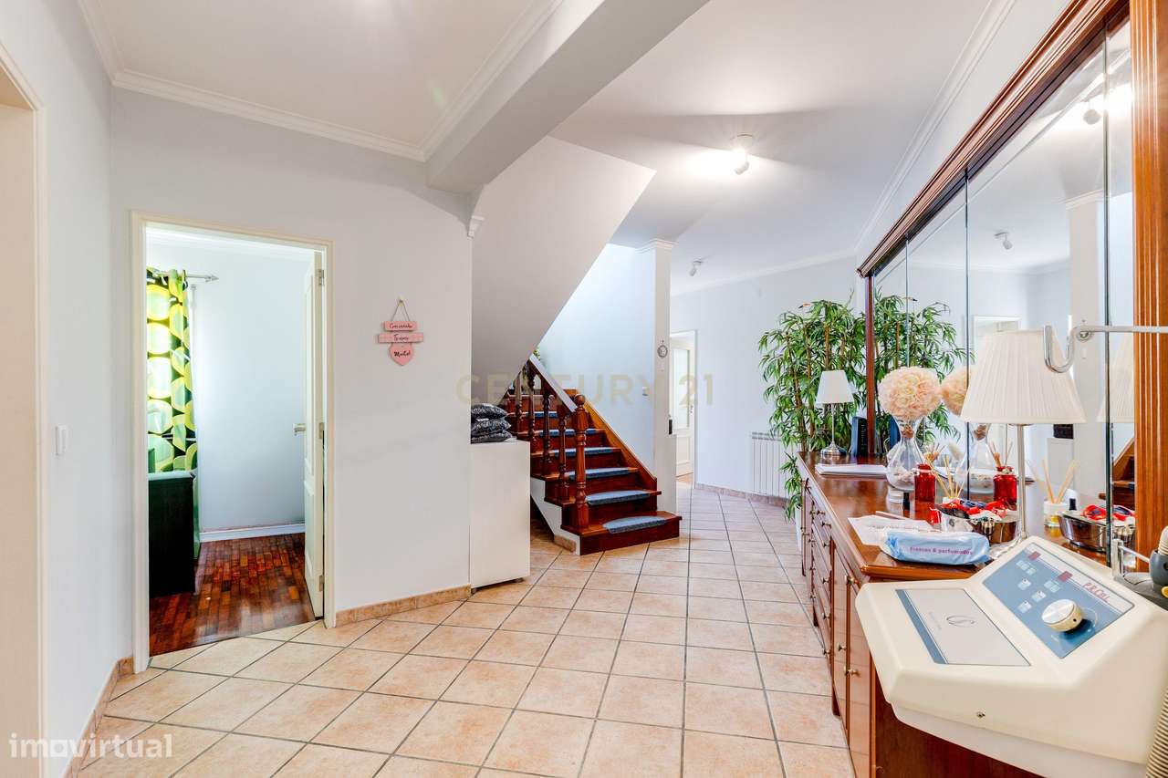 Moradia T4 em Marinha Grande - Oportunidade Única! - Grande imagem: 4/38