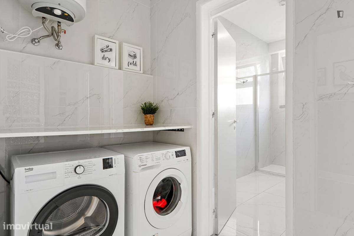 Quarto - localizado em Marquês de Pombal Lisbon - Grande imagem: 2/8